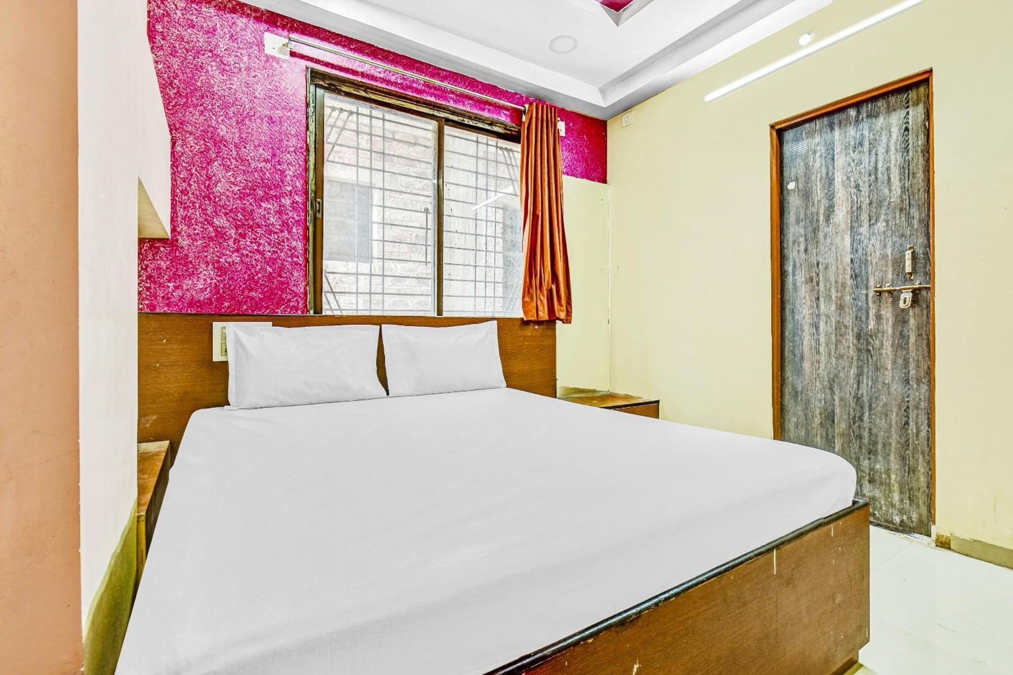 Oyo Hotel Sai Sanket Shirdi Exterior photo